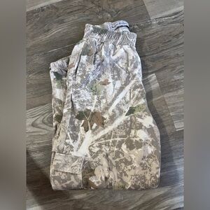 Chelsea deboer camo joggers